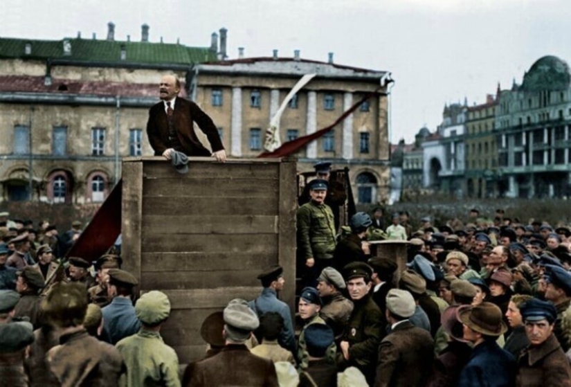 30 colorized historical photos that tell about the events of the past