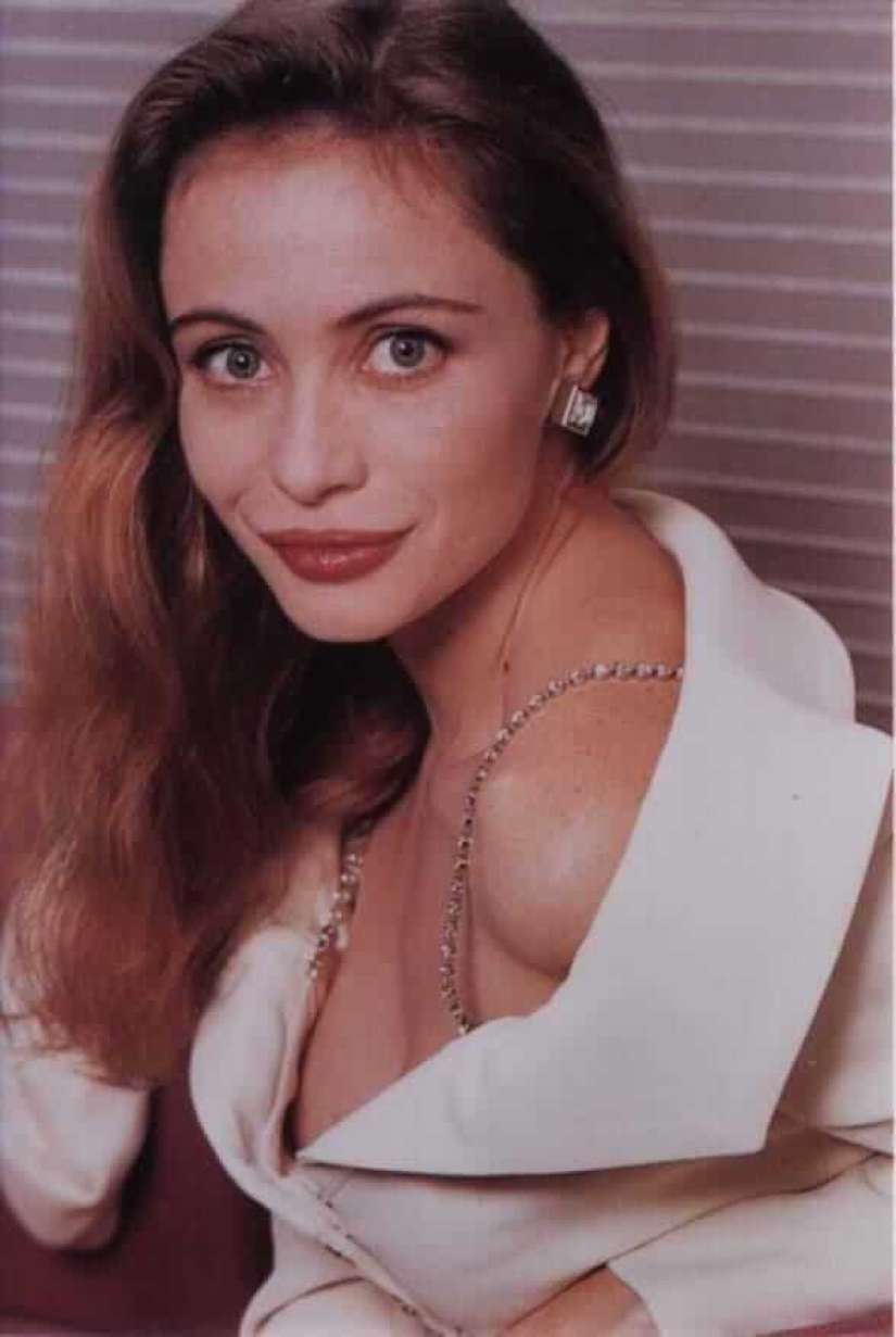 30 fotos de la joven y bella Emmanuelle Beart