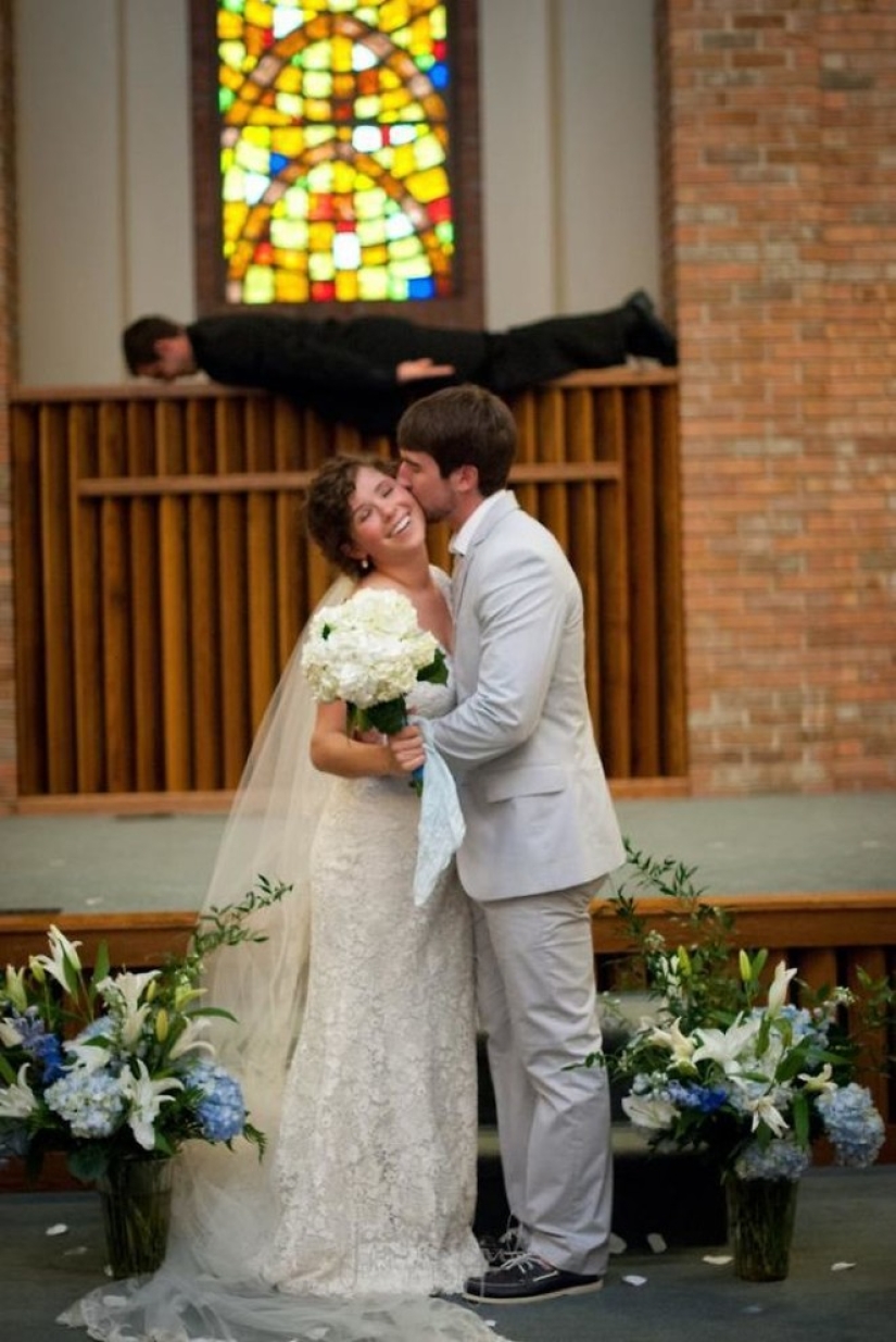 30 hopelessly screwed up wedding photos