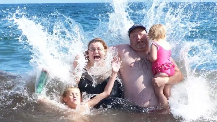 30 "killer" beach photos that will definitely make you laugh to tears