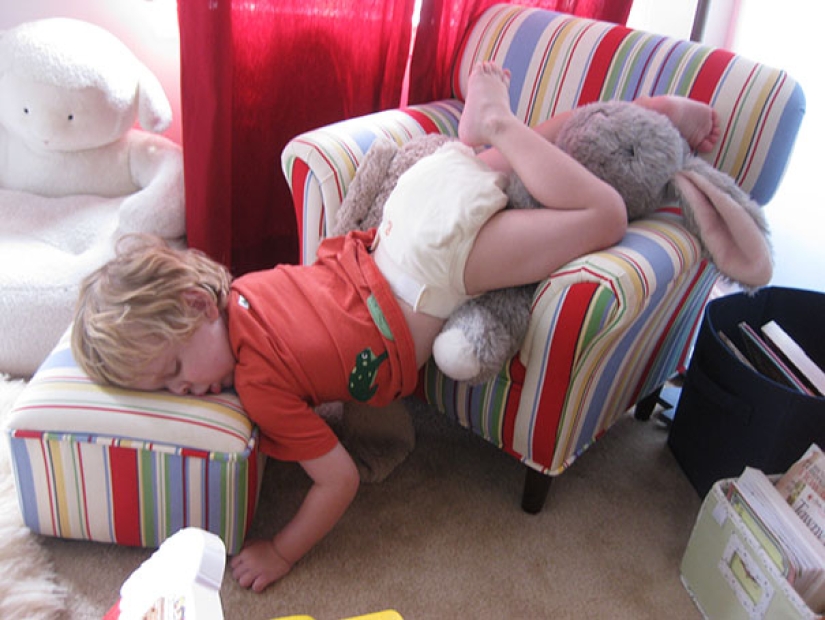 30 proofs that children can sleep anywhere, anytime, anytime