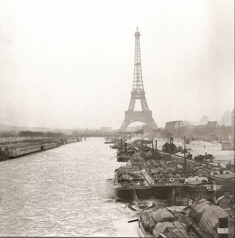 30 unique views of old Paris