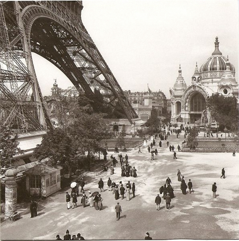 30 unique views of old Paris