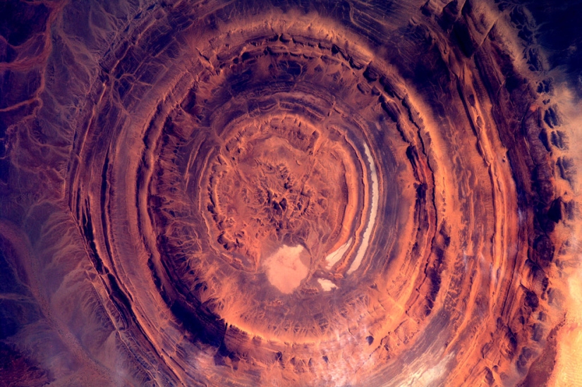 33 photos of the amazing planet Earth from space