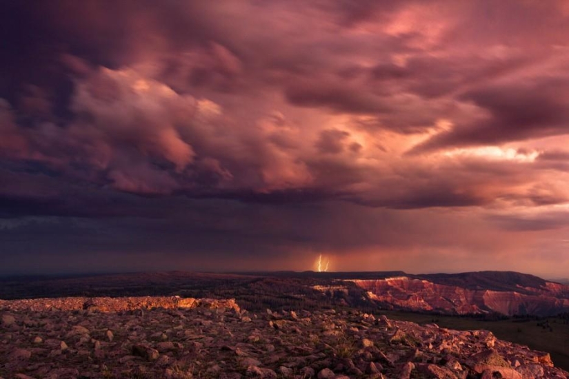 35 beautiful photos showing the power and beauty of the elements