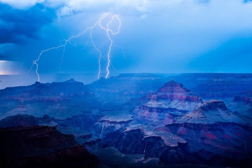 35 beautiful photos showing the power and beauty of the elements