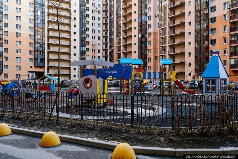 35 entrances, 3708 apartments: what does the giant man-maker look like in St. Petersburg