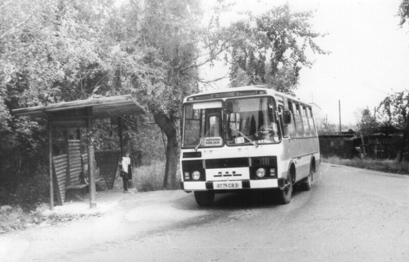 35 expressive photos about Russia in the wild 90s