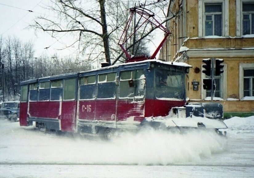 35 fotos expresivas sobre Rusia en los años 90 salvajes