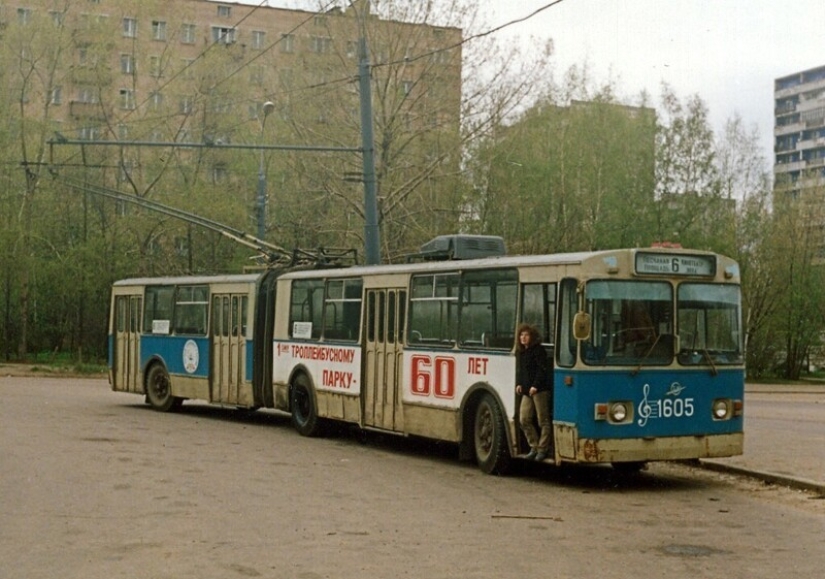 35 fotos expresivas sobre Rusia en los años 90 salvajes