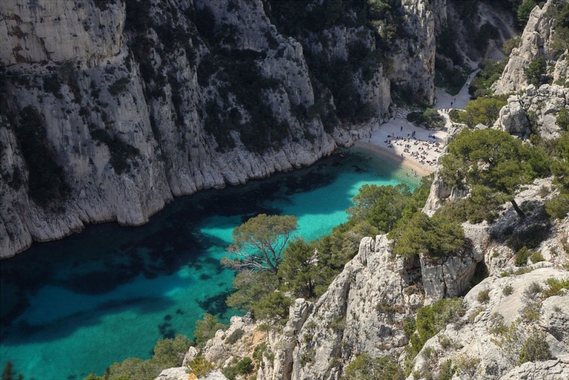 35 lugares únicos del planeta que sorprenderán con agua cristalina