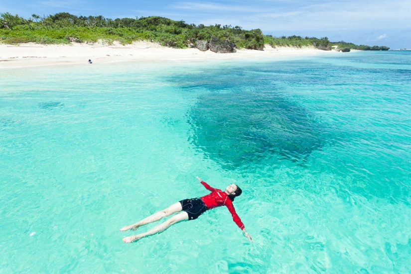 35 lugares únicos del planeta que sorprenderán con agua cristalina