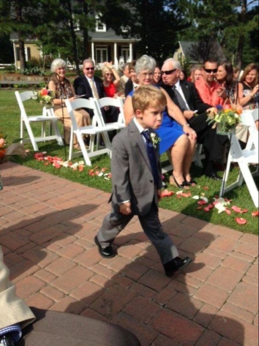 35 proofs that children are the most unhappy wedding guests