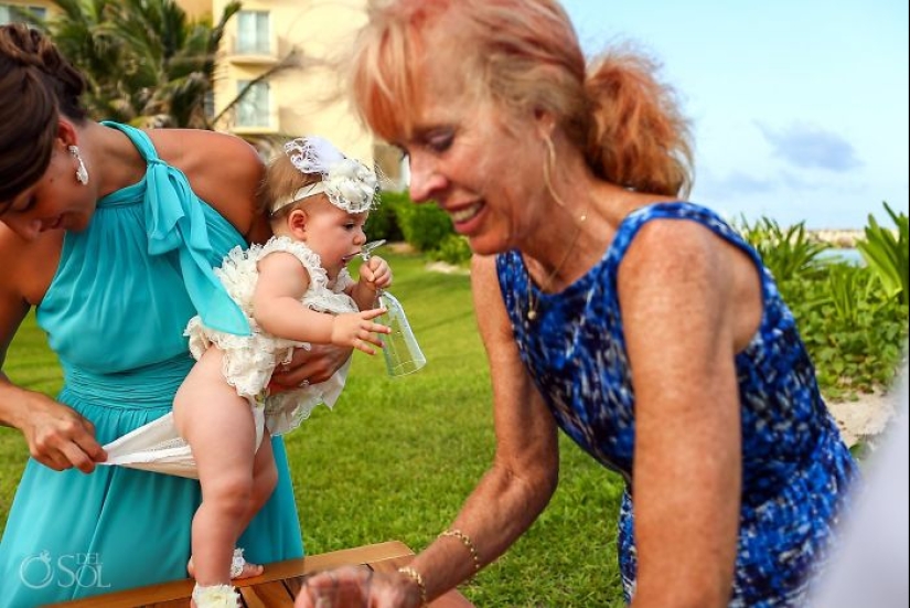 35 proofs that children are the most unhappy wedding guests