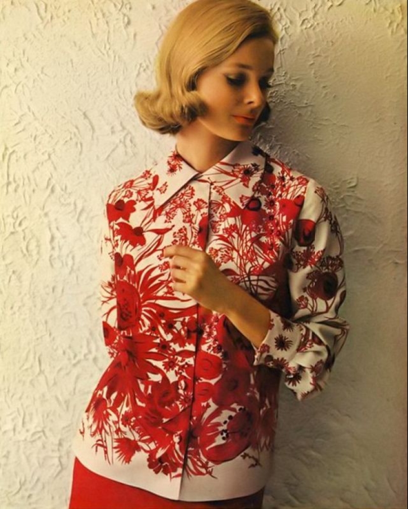 35 stunning photos of the classic model Monique Chevalier of the 1950s and 60s