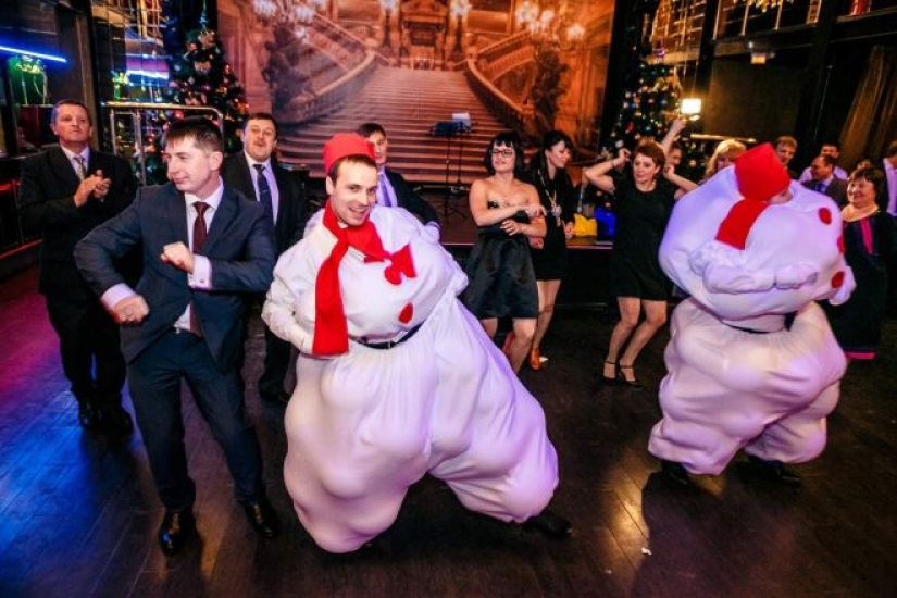 40 killer photos from new year corporate parties, which is not a joke laugh and surprise