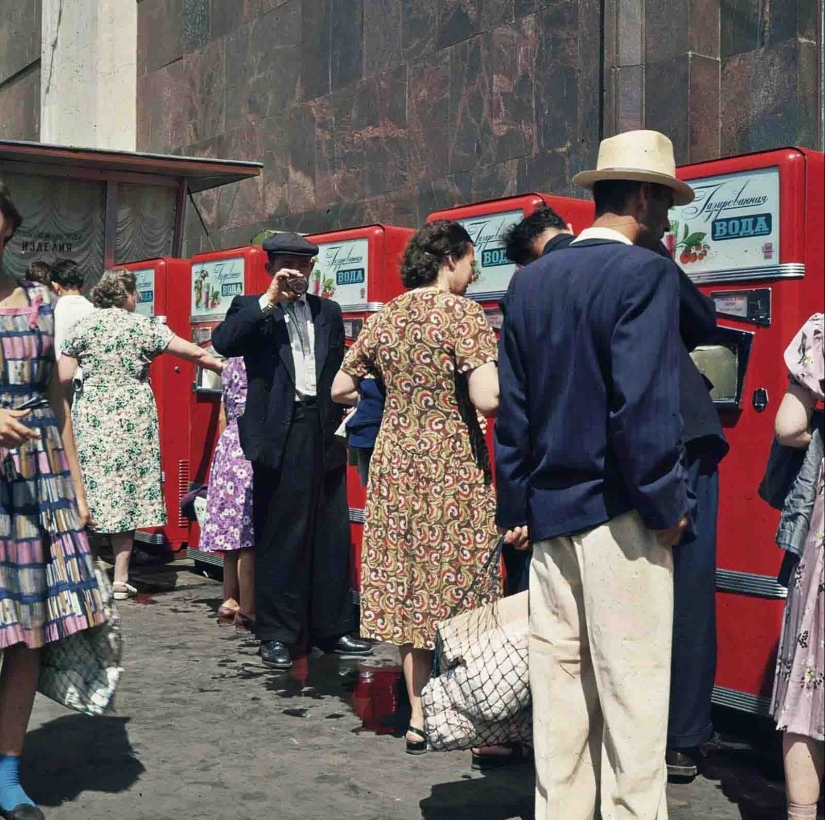 40 photos of vintage vending machines that you didn't even know about