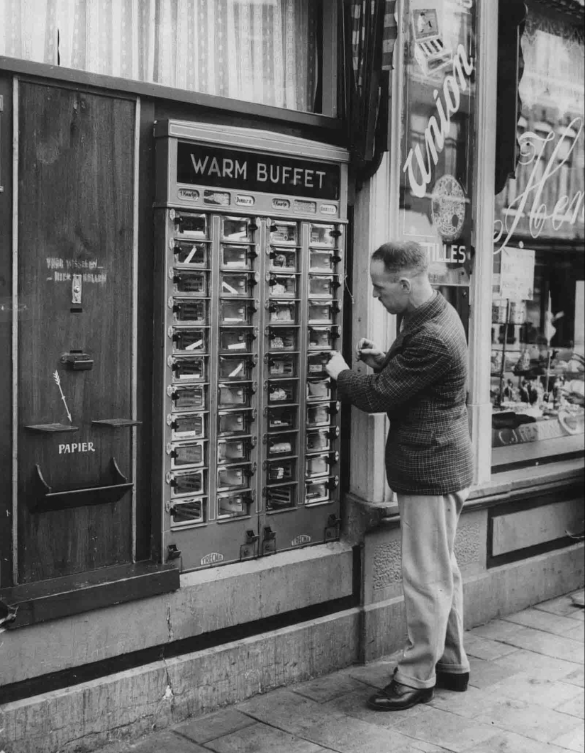 40 photos of vintage vending machines that you didn't even know about