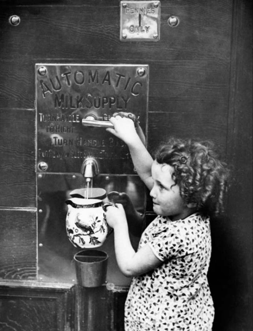 40 photos of vintage vending machines that you didn't even know about