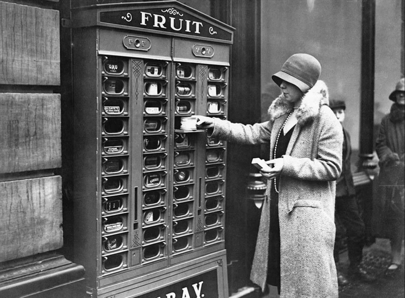 40 photos of vintage vending machines that you didn't even know about