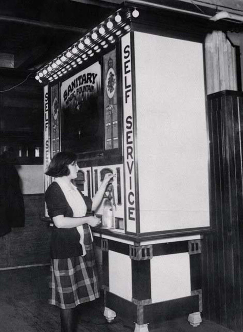 40 photos of vintage vending machines that you didn't even know about