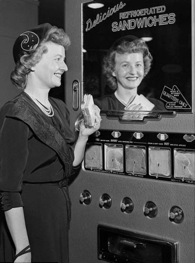 40 photos of vintage vending machines that you didn't even know about