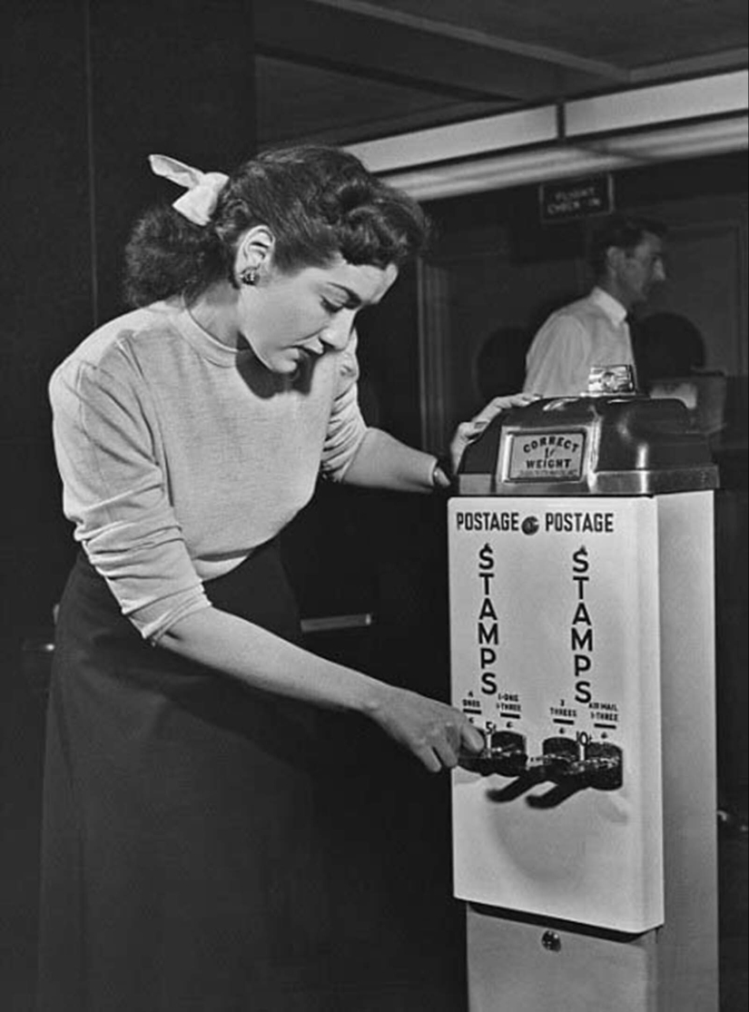 40 photos of vintage vending machines that you didn't even know about