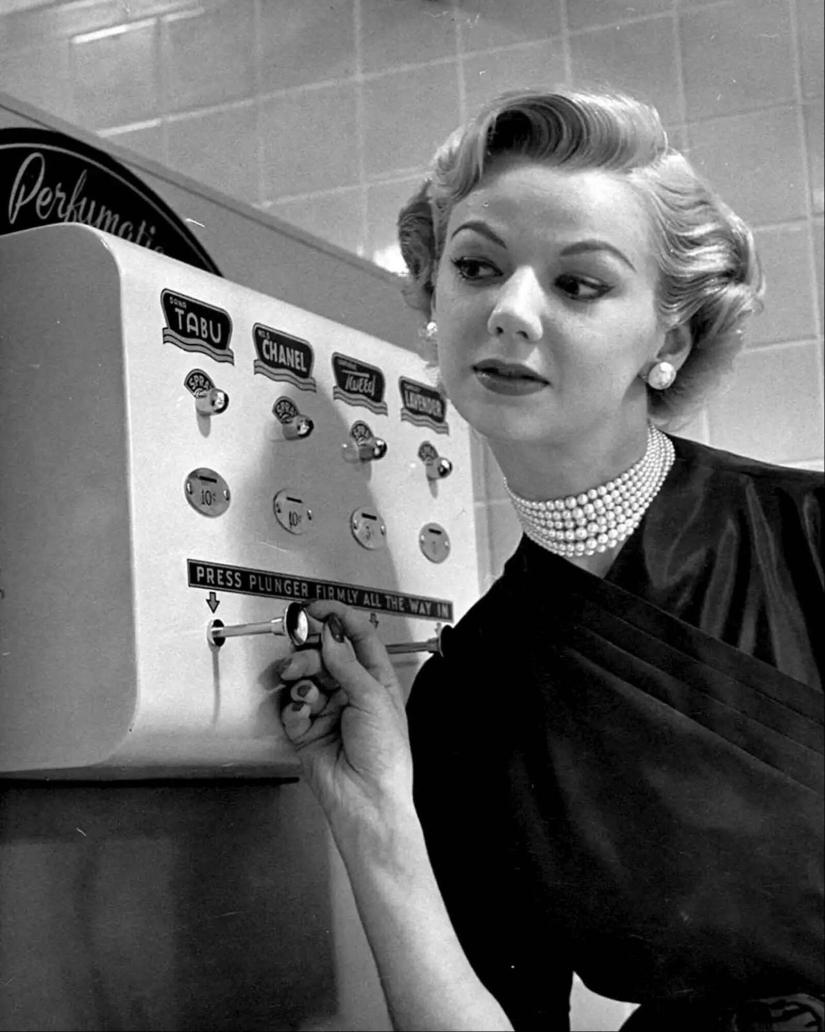 40 photos of vintage vending machines that you didn't even know about