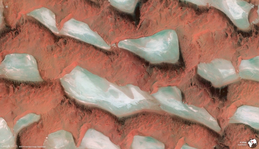 44 amazing abstract images from Google Earth