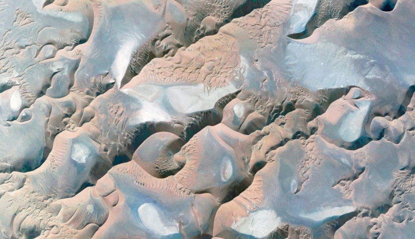 44 amazing abstract images from Google Earth