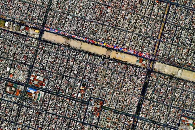 44 increíbles imágenes abstractas de Google Earth