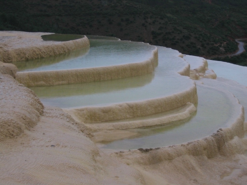 5 cascadas más hermosas del clima y la época del año.