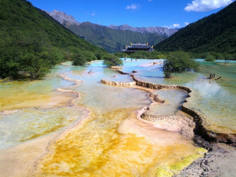 5 cascadas más hermosas del clima y la época del año.