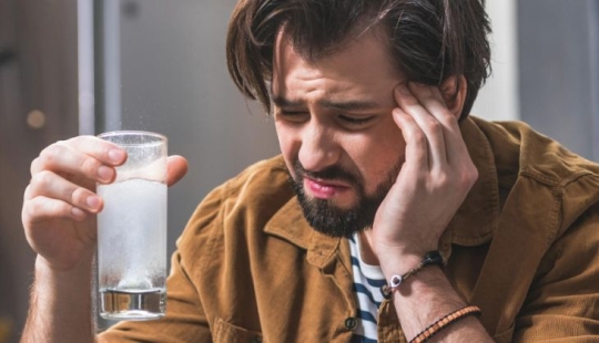 5 steps to cope with any hangover in an hour
