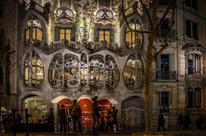 6 most famous works by Antonio Gaudi