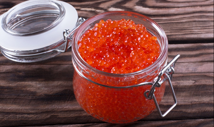 7 reglas de la elección de caviar rojo para la mesa de Navidad