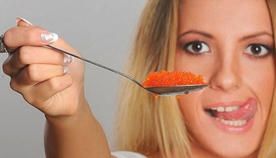 7 reglas de la elección de caviar rojo para la mesa de Navidad