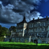 7 Stunning Abandoned Castles We Dream of Visiting