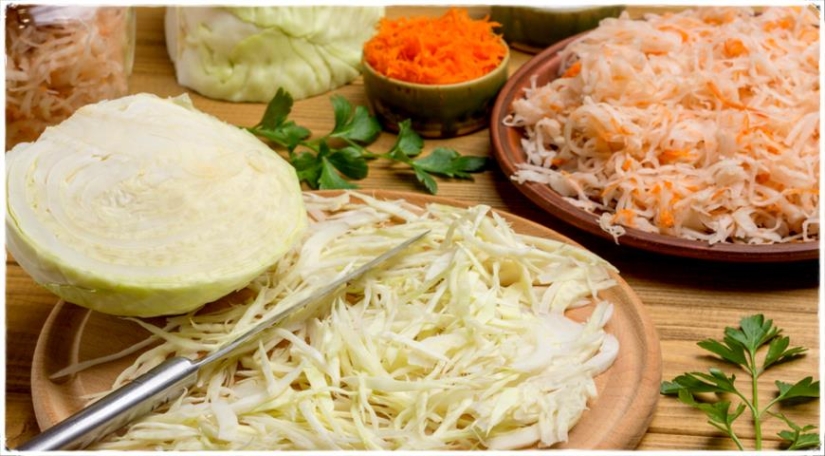 8 Best Sauerkraut Recipes and tips on How to make It Perfect