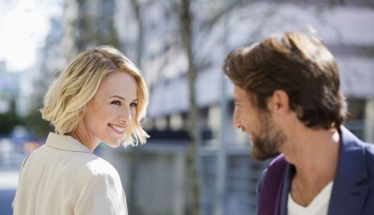 8 female Habits that attract Men