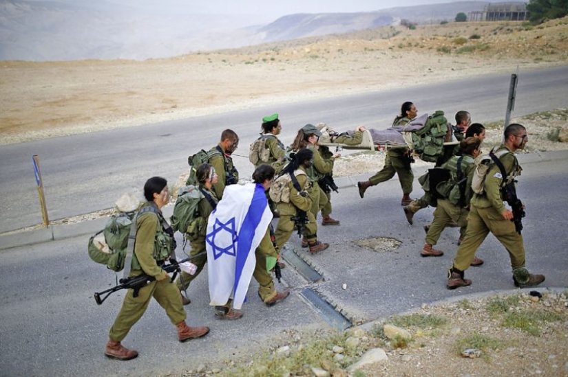 8 things strictly forbidden to IDF soldiers