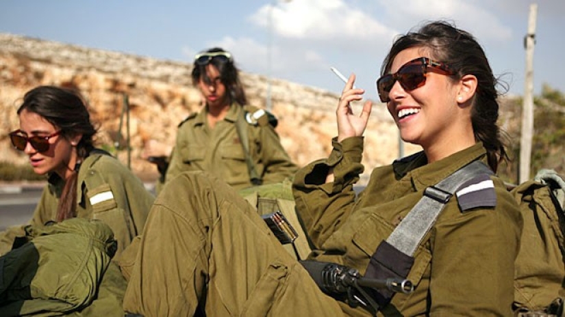 8 things strictly forbidden to IDF soldiers