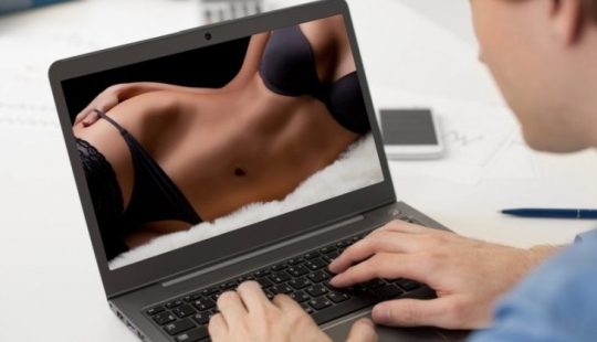 9 etapas del desarrollo del porno: desde la Edad de Piedra hasta la actualidad