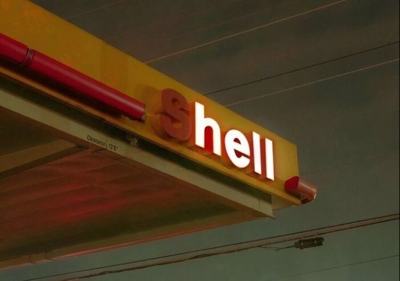 9 Times Burnt-Out Signs Created Unintended Humor