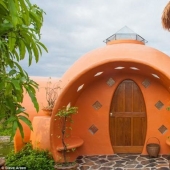 A man built his dream house in a month and a half, spending only $ 9,000