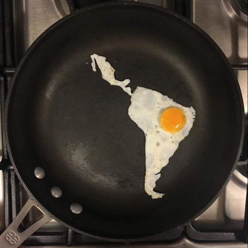 A Mexican woman creates works of art from banal fried eggs