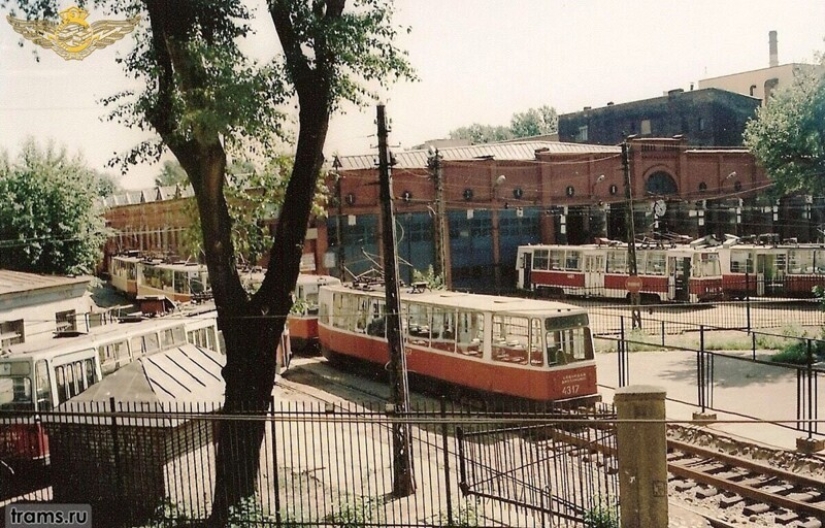 A pie, en San Petersburgo, 1993