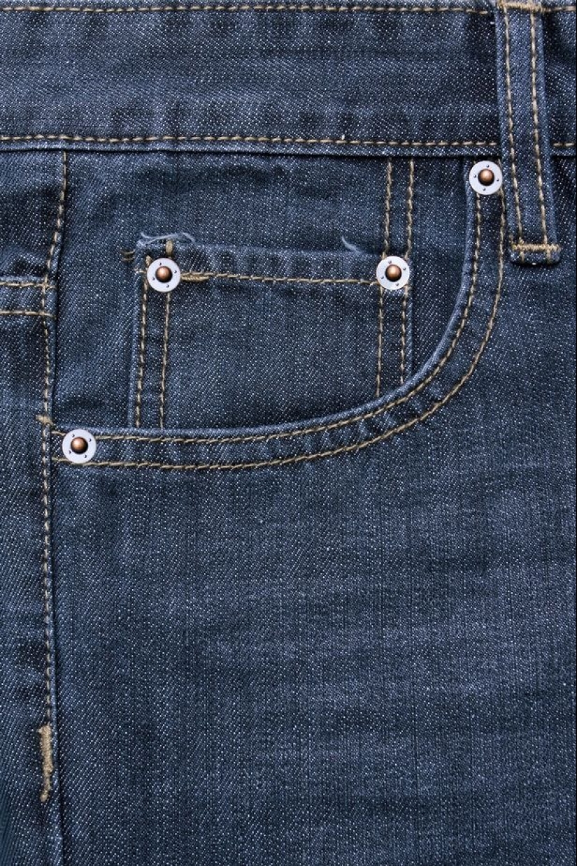 A small but important detail: what are the rivets on the pockets of jeans for