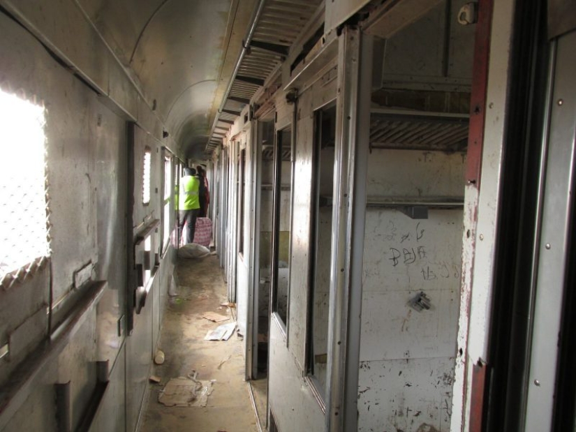 A través del Sahara, en el océano en el tren de carga: extrema viaje en el más largo de trenes en el mundo