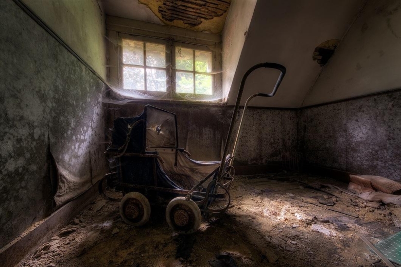 Abandoned places in pictures by Vincent Jansen